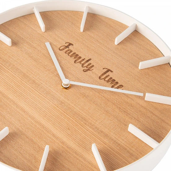 Personalisierbare Yamazaki Wanduhr